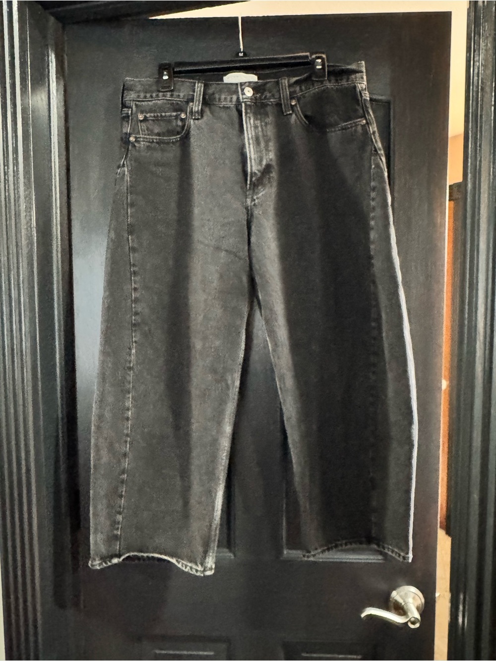 Abercrombie & Fitch Black Cropped Wide-Leg Women's Jeans Barrel Cut